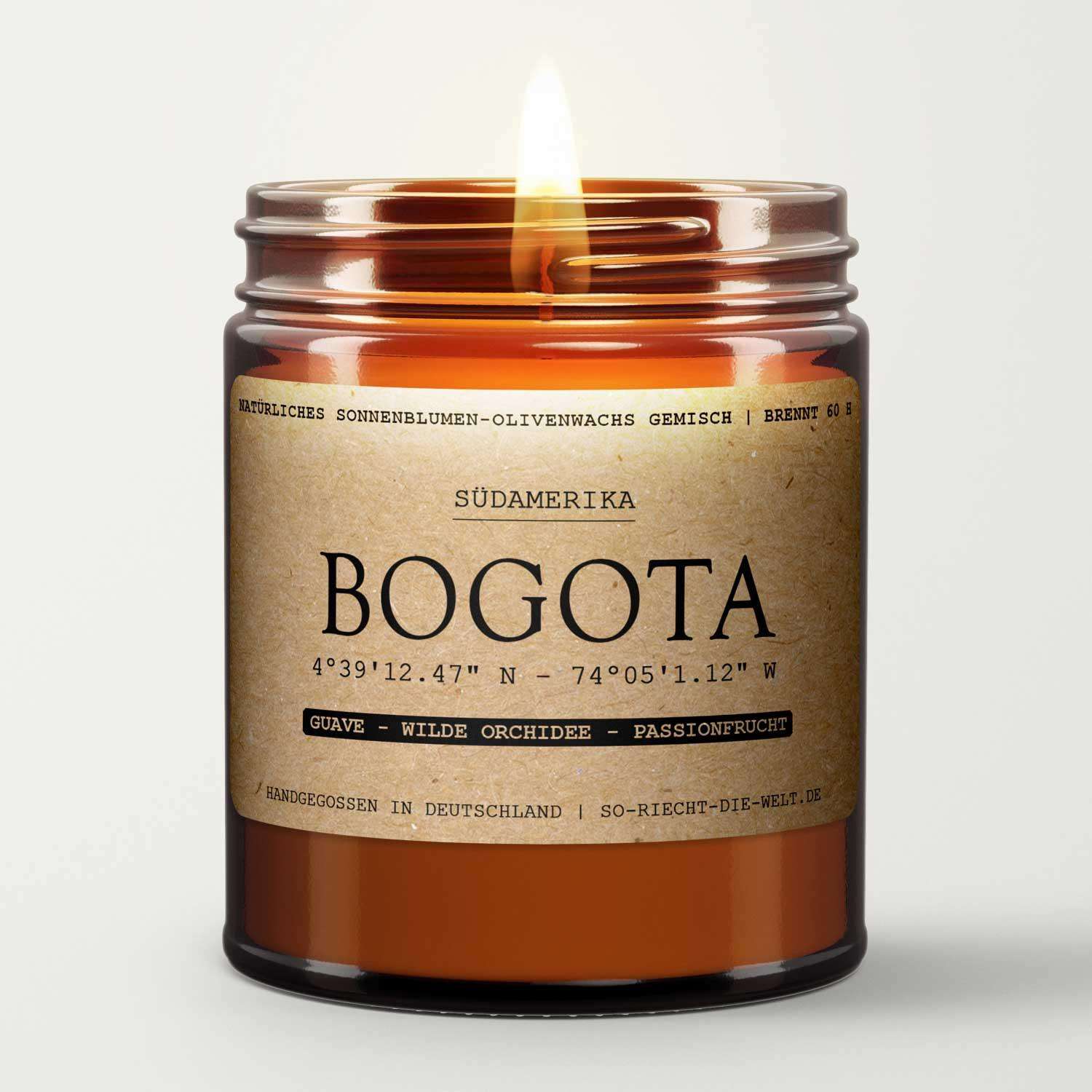 Bougie parfumée artisanale et naturelle à la cire de tournesol et d'olive, mèche en coton, senteur goyave, orchidée blanche et fruit de la passion.