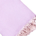 Plaid artisanal 100% coton motif cristal lilas clair.