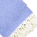 Plaid artisanal turque bleu motifs chevrons.