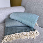 Plaid artisanal turque motifs chevrons tissage traditionnel.