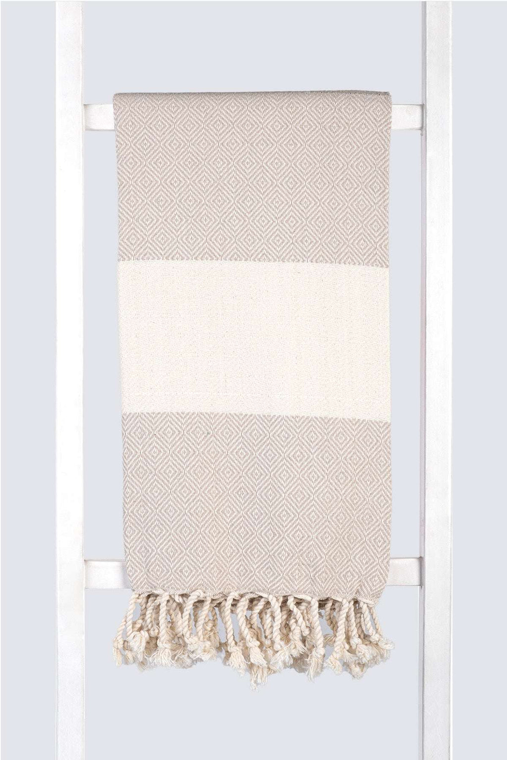 Serviette turque artisanale en coton, Peshtemal motif diamant beige.