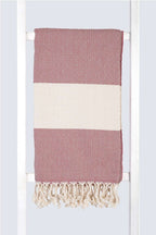 Serviette turque artisanale en coton, Peshtemal motif diamant couleur bordeaux.