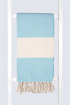 Serviette turque artisanale en coton, Peshtemal motif diamant couleur turquoise.