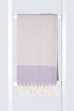 Serviette turque artisanale, Peshtemal coton turc couleur lilas.