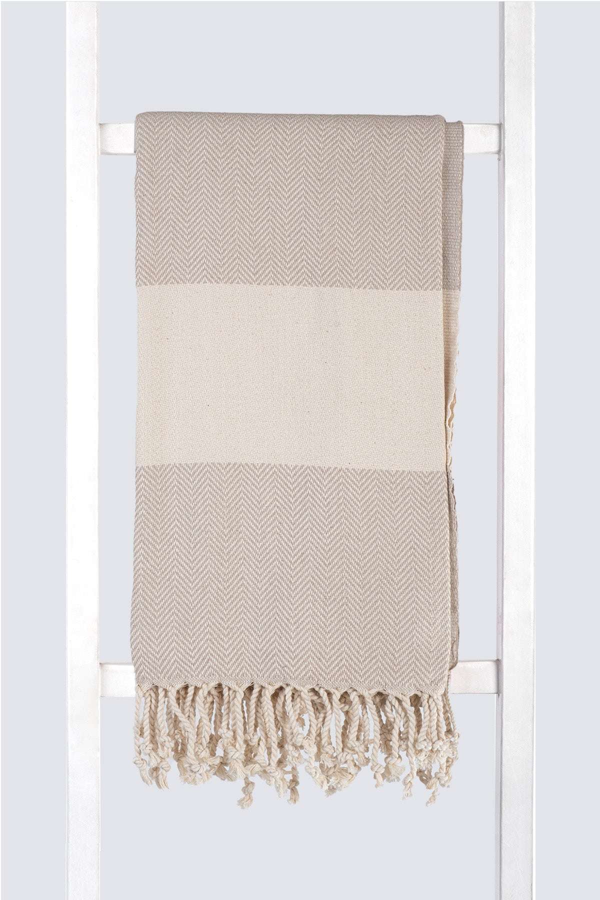 Serviette turque de hammam artisanale, Peshtemal 100% coton motif chevrons beige.
