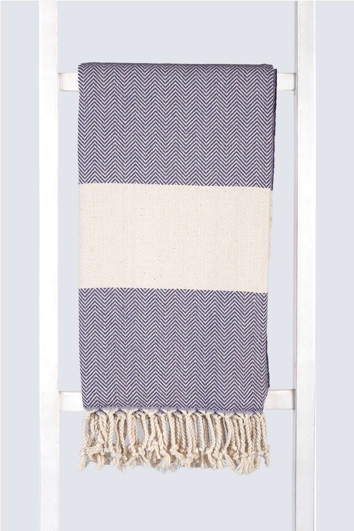 Serviette turque de hammam artisanale, Peshtemal 100% coton motif chevrons couleur pétrole.
