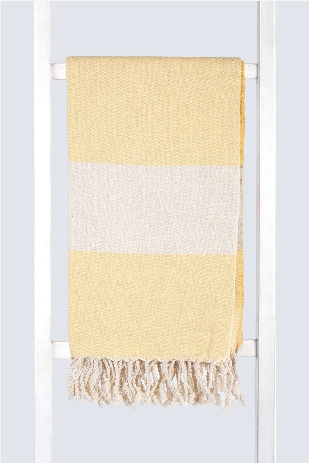 Serviette de hammam turque artisanale, Peshtemal 100% coton motif chevrons jaune.