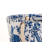 Tote bag en tapisserie avec motifs chinoiseries bleus et anse en corde solide.