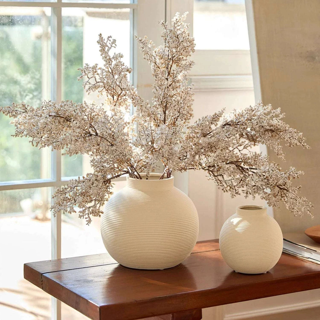 Vase minimaliste artisanal en céramique striée, 2 tailles petit et grand.